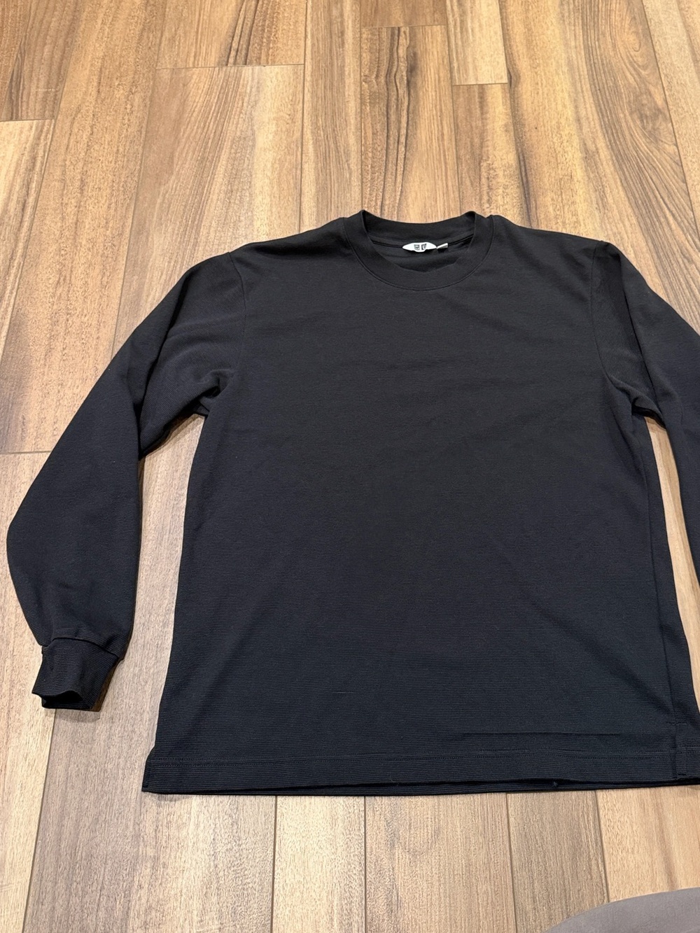 Uniqlo Black Long-Sleeve Crewneck Tee